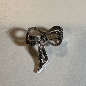 Vintage Silver Tone Bow Brooch with Marcasite Accents Sparkling Pin